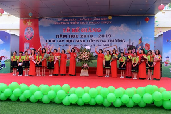 Tập ảnh Lễ bế giảng NH 2018 -2019